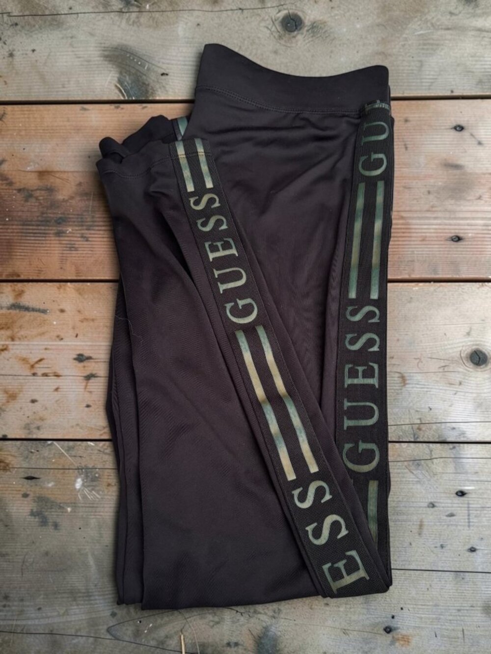 Guess Womens Black Side Logo Leggings With Green Accent Stripes Size L